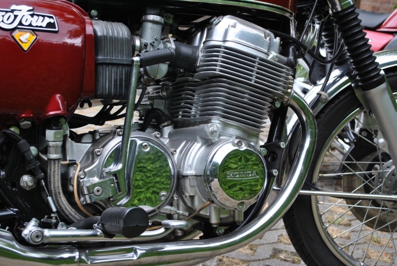 Test Honda CB1100 EX: povedené retro - 39 - Honda CB1100EX a CB750Four Honda CB1100 EX a CB750Four41