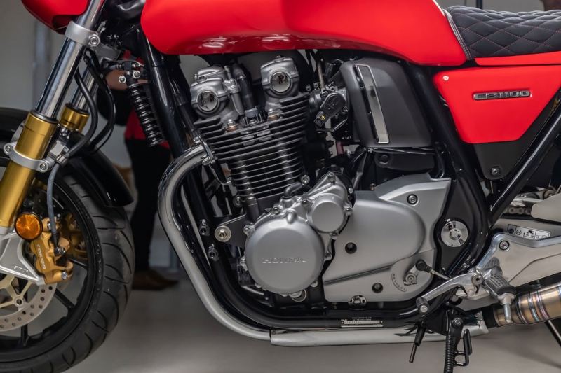Honda CB1100 RS 5Four: limitovaná edice - 23 - 1 Honda CB1100 RS 5Four (9)