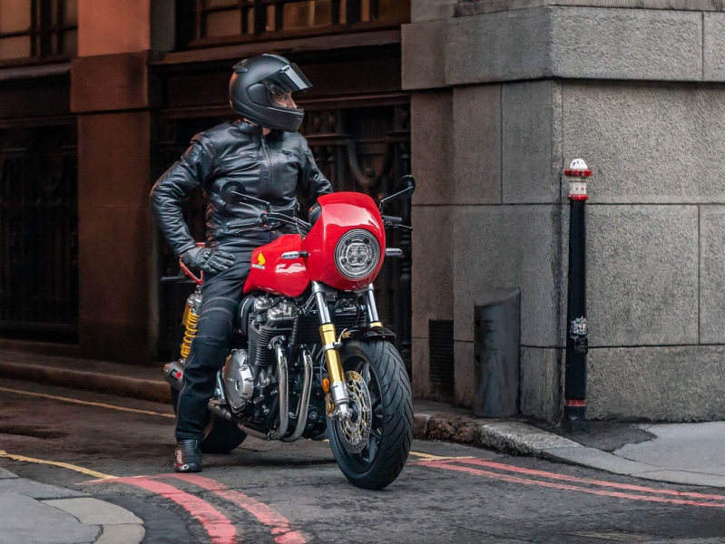 Honda CB1100 RS 5Four: limitovaná edice - 24 - 1 Honda CB1100 RS 5Four (6)