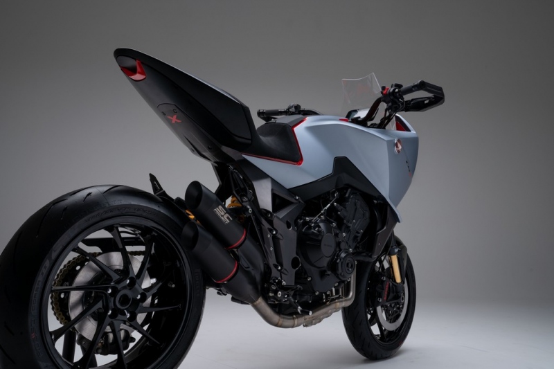 Honda CB4X: zábava sedm dní v týdnu - 9 - 1 Honda CB4X (11)