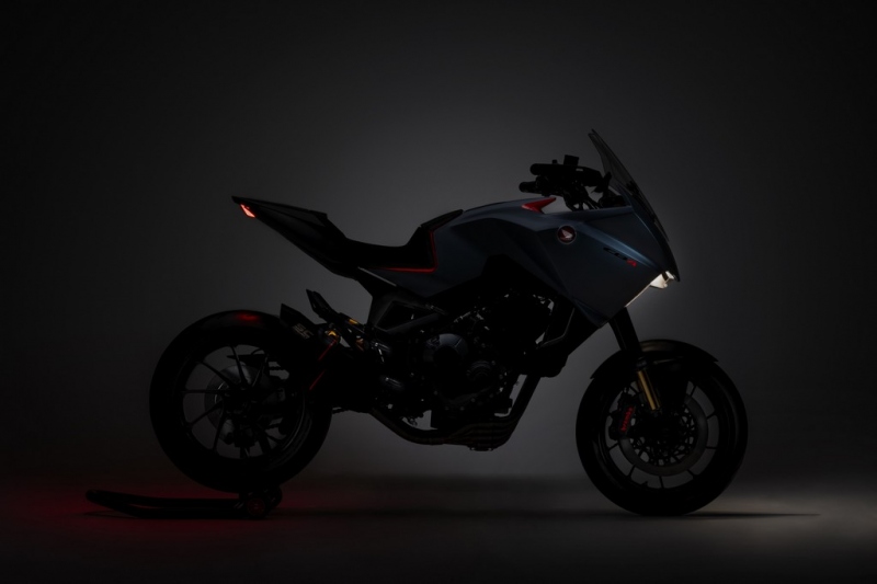 Honda CB4X: zábava sedm dní v týdnu - 13 - 1 Honda CB4X (2)