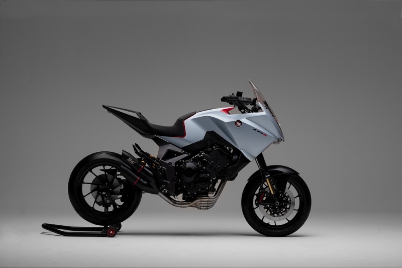 Honda CB4X: zábava sedm dní v týdnu - 2 - 1 Honda CB4X (5)