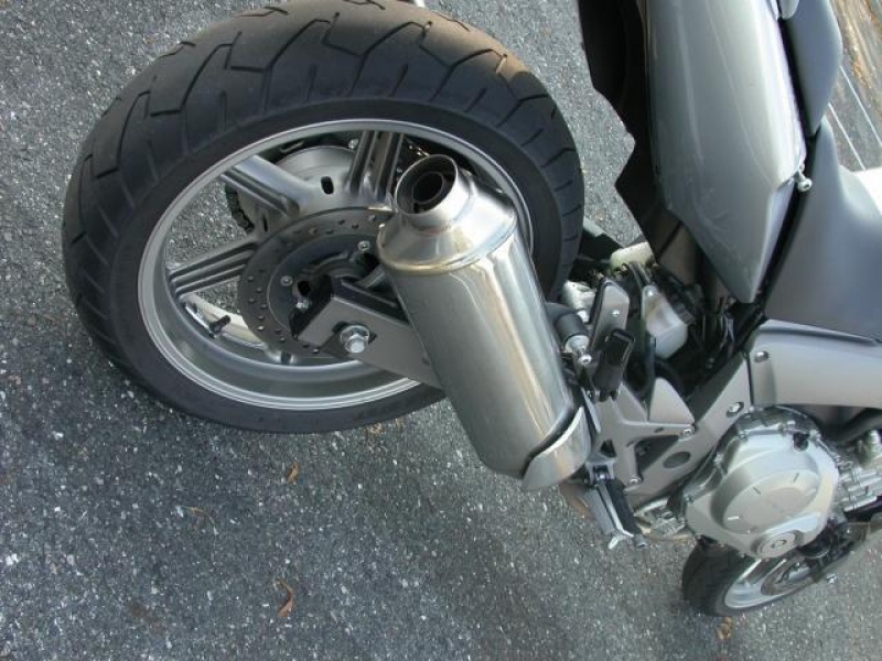 Test Honda CBF 1000: větší brácha - 3 - Honda CBF 1000 05