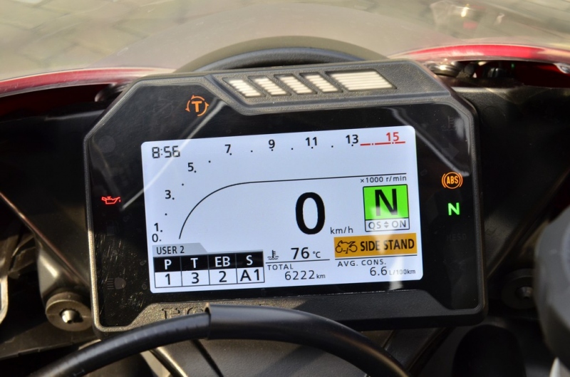 Test Honda CBR 1000 RR Fireblade SP 2017: tohle je pravý motosport - 8 - 1 Honda CBR 1000 RR fireblade test (26)