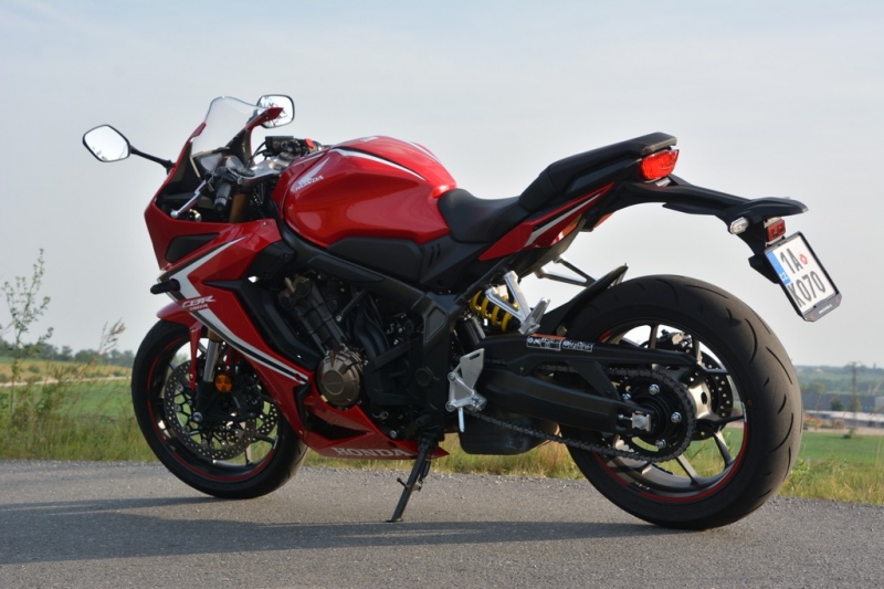 Test Honda CBR650R: univerzální sporťák - 3 - 1 Honda CBR 650 R test (8)