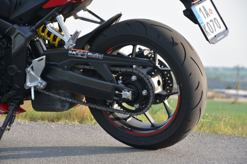 Test Honda CBR650R: univerzální sporťák - 12 - 1 Honda CBR 650 R test (3)