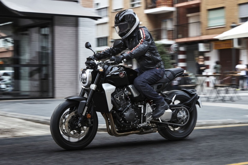 Honda CB 1000 R 2018: nový design a motor z Fireblade - 14 - 1 Honda CB 1000 R (20)