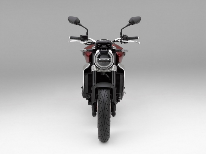 Honda CB 1000 R 2018: nový design a motor z Fireblade - 24 - 1 Honda CB 1000 R (19)