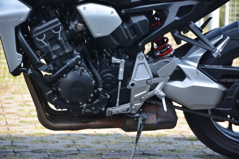 Test Honda CB 1000 R Plus: nahatý chuligán  - 8 - 1 Honda CB 1000 R test (23)