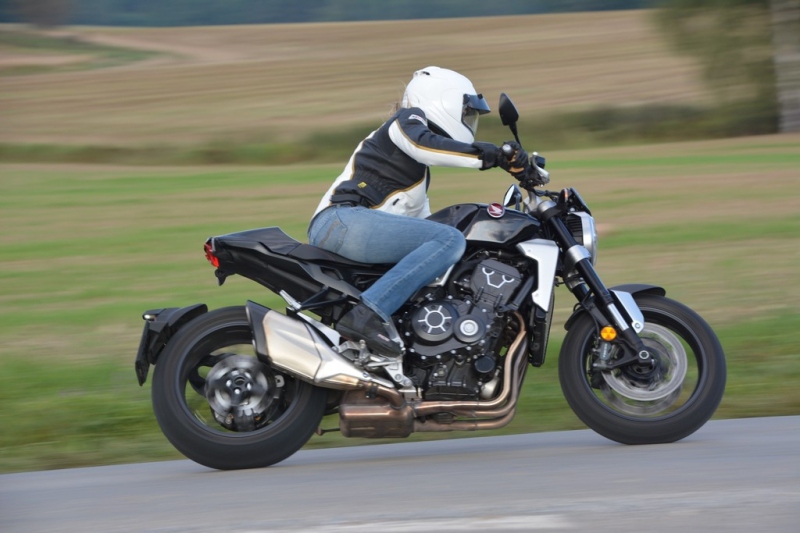 Test Honda CB 1000 R Plus: nahatý chuligán  - 15 - 1 Honda CB 1000 R test (38)