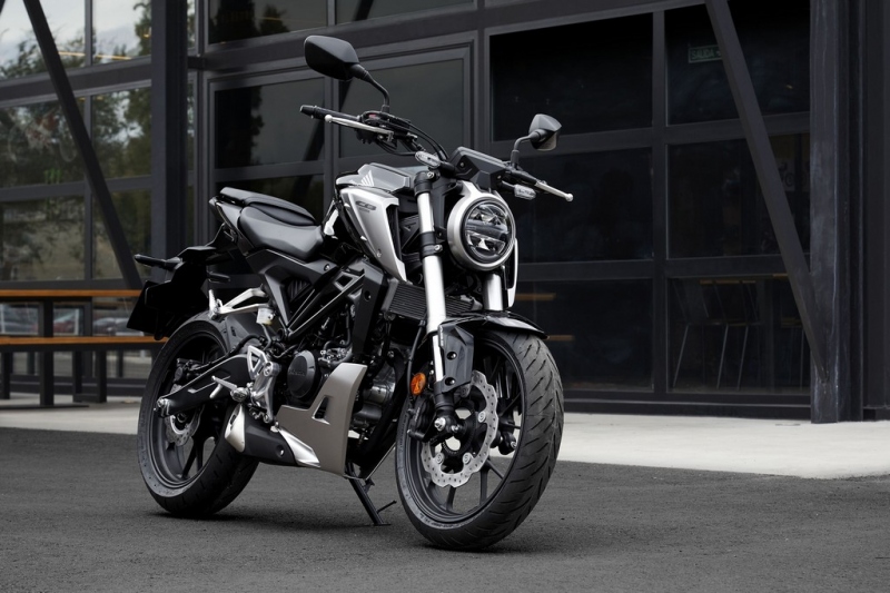 Honda CB 125 R a CB 300 R: Neo Sports Café - 2 - 1 Honda CB 125 R (14)