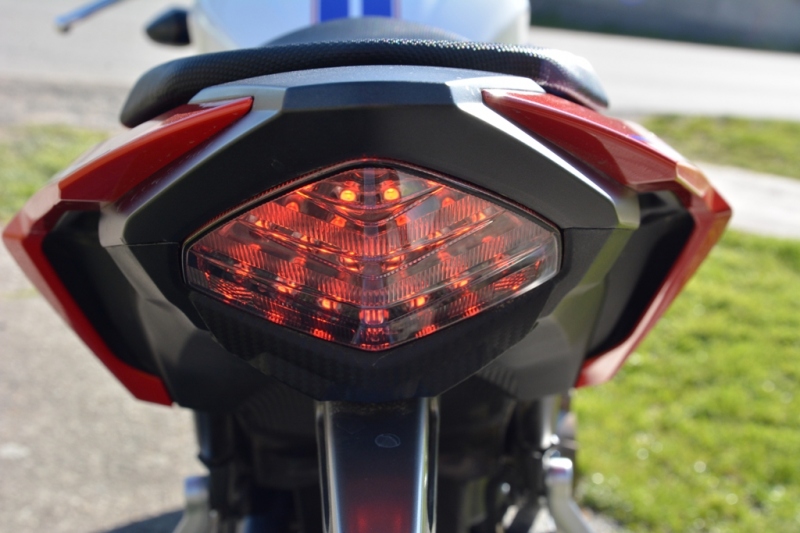 Test Honda CB 500 F ABS 2016: za málo peněz, hodně muziky - 38 - 1 Honda CB 500 F 2016 test06