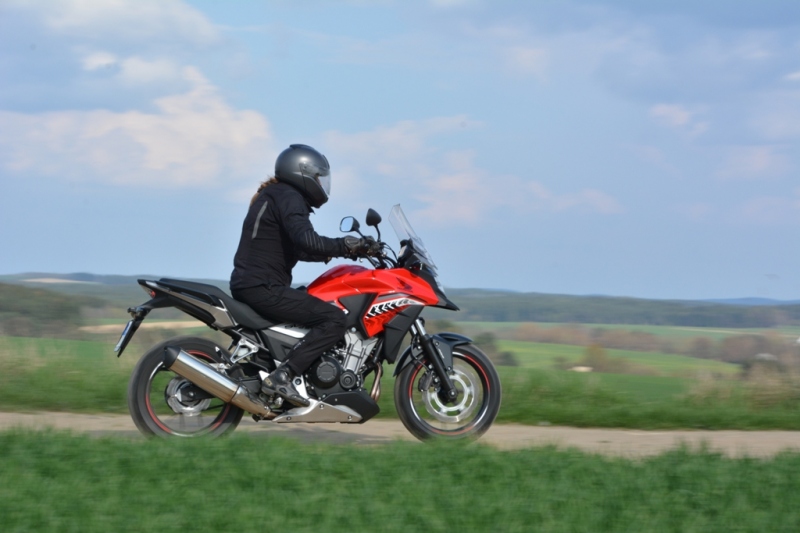Test Honda CB500X ABS 2016: malá cestovatelka - 7 - 3 Honda CB 500 X 2016 test27