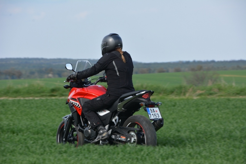 Test Honda CB500X ABS 2016: malá cestovatelka - 11 - 2 Honda CB 500 X 2016 test26