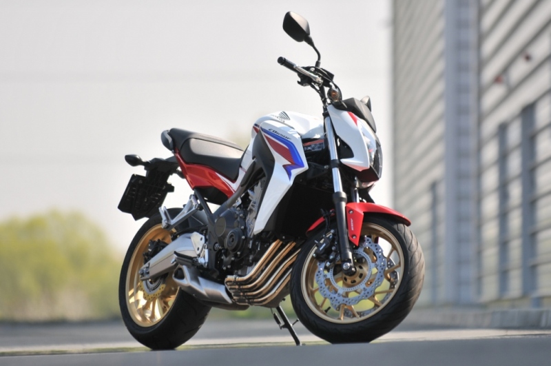 Test Honda CB 650 F 2015: drzá Japonka - 11 - 2 Honda CB 650 F test (24)