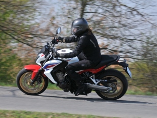 Test Honda CB 650 F 2015: drzá Japonka