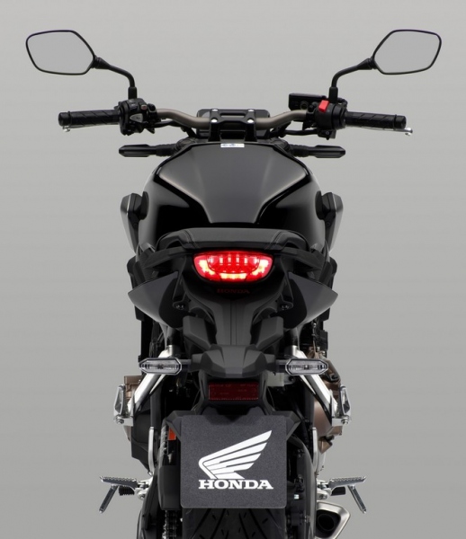 Honda CB650R: klasický styl naháče - 29 - 1 Honda CB 650 R (13)