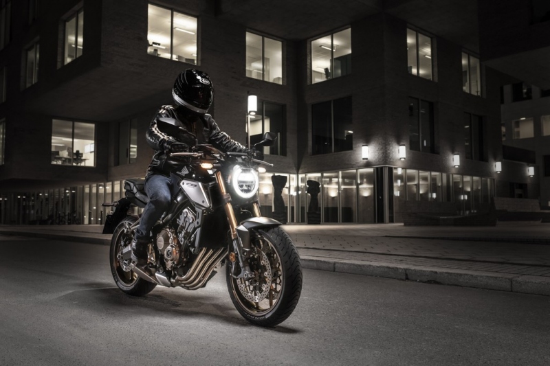 Honda CB650R: klasický styl naháče - 5 - 1 Honda CB 650 R (29)