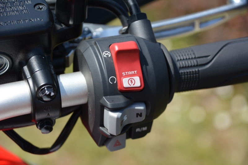 Test Honda CRF1000L Africa Twin DCT: enduro s automatem? - 8 - 2 Honda CRF 1000 L Africa Twin DCT test32