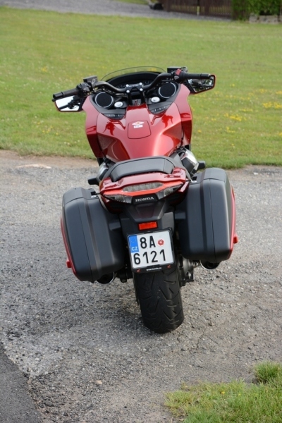 Test Honda CTX 1300: funkční a extravagantní - 2 - Honda CTX 1300 2014 Honda CTX 1300 201404