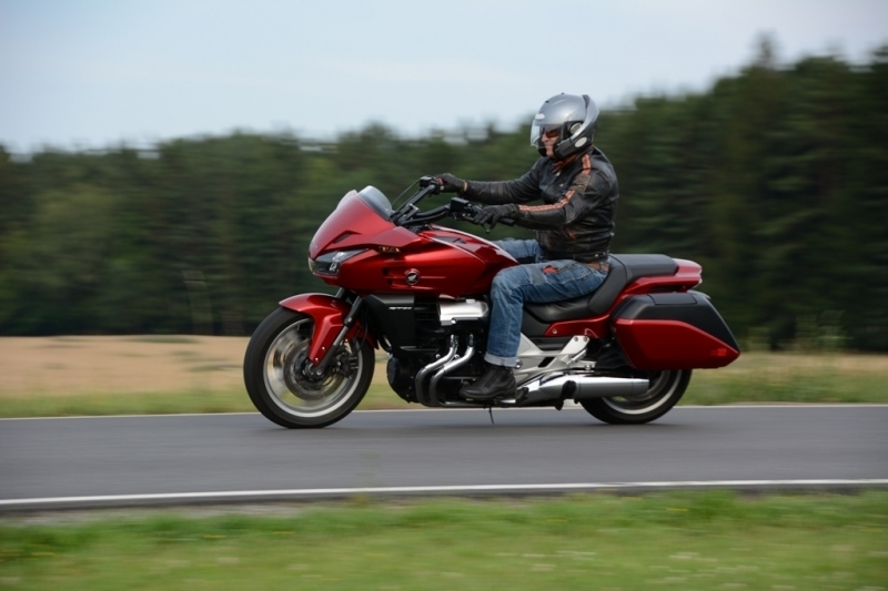 Test Honda CTX 1300: funkční a extravagantní - 3 - Honda CTX 1300 2014 Honda CTX 1300 201405