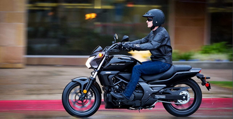 Honda CTX 700/CTX 700N: začátek nové dynastie? - 9 - Honda CTX (6)