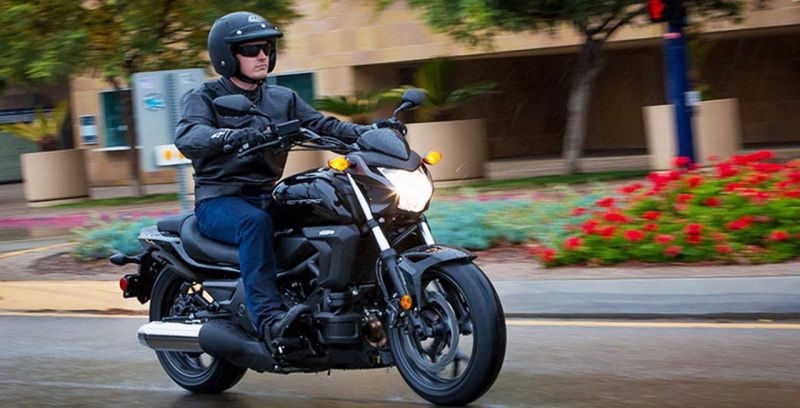 Honda CTX 700/CTX 700N: začátek nové dynastie? - 10 - Honda CTX (8)