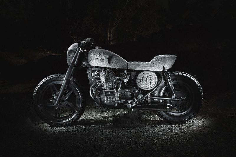 Honda CX500: kamenný motocykl - 4 - 1 Honda CX 500 kamen5