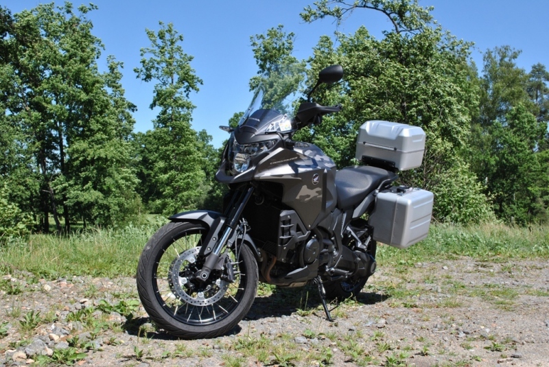 Test Honda Crosstourer DCT Full Travel Pack: automatický cestovatel - 1 - Honda Crosstourer DCT 2014 Honda Crosstourer 201402