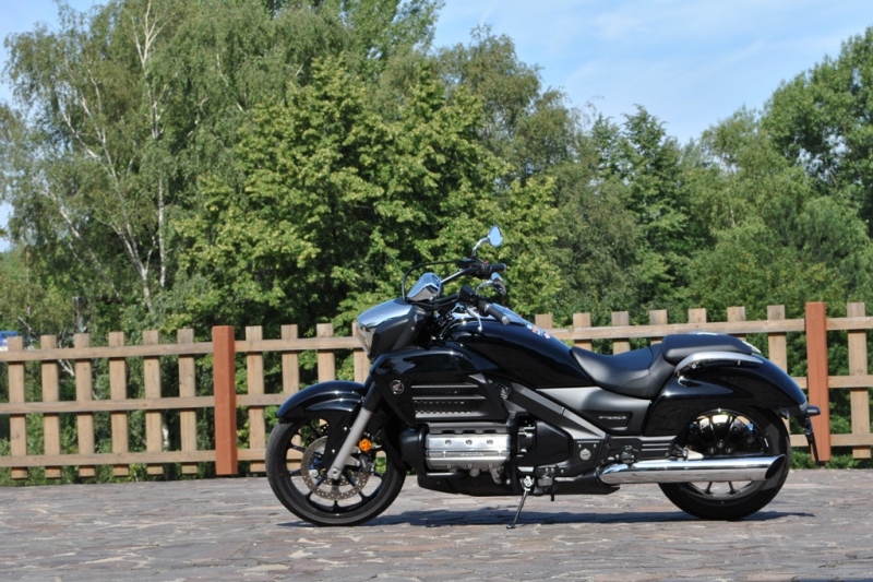Test Honda Gold Wing F6C: šestiválcová raketa - 1 - Honda Gold Wing F6C Honda F6C Gold Wing 02