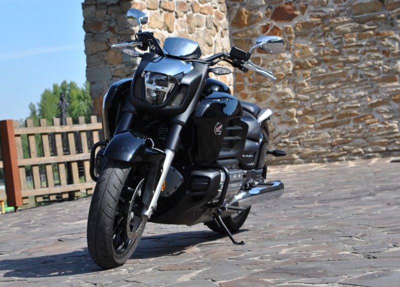Test Honda Gold Wing F6C: šestiválcová raketa - 3 - Honda Gold Wing F6C Honda F6C Gold Wing 04