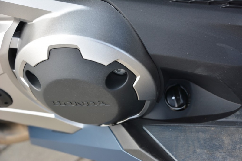 Test Honda Forza 750 DCT: maximální komfort - 15 - 1 Honda Forza 750 test  (2)