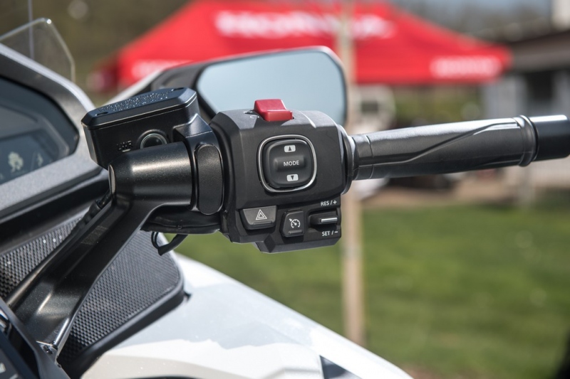 Test Honda GL1800 Gold Wing 2018: už to není pouze mužskou záležitostí - 20 - 1 Honda GL1800 Gold Wing 2018 test (16)