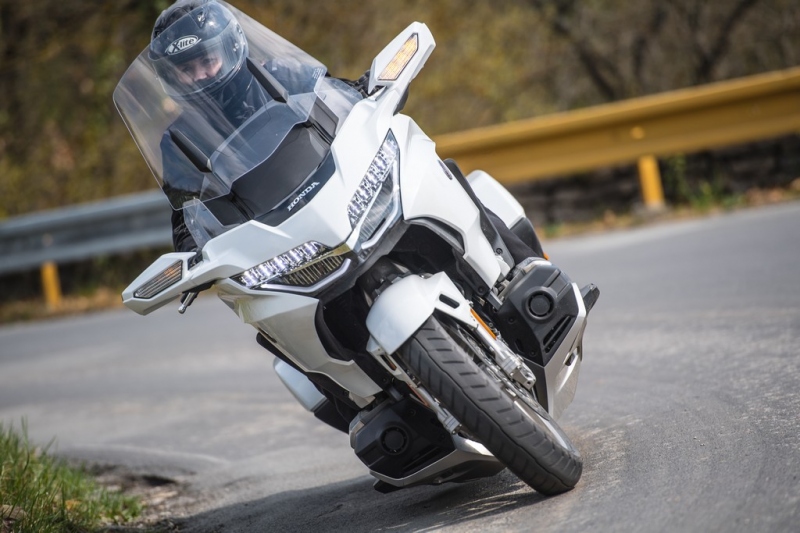 Test Honda GL1800 Gold Wing 2018: už to není pouze mužskou záležitostí - 12 - 1 Honda GL1800 Gold Wing 2018 test (1)