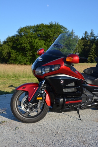 Test Honda GL1800 Gold Wing Deluxe 2015: životní styl - 11 - 2 Honda GL1800 Gold Wing Deluxe 2015 test14