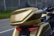 1 Honda GL1800 Gold Wing Tour 2025 test (8)