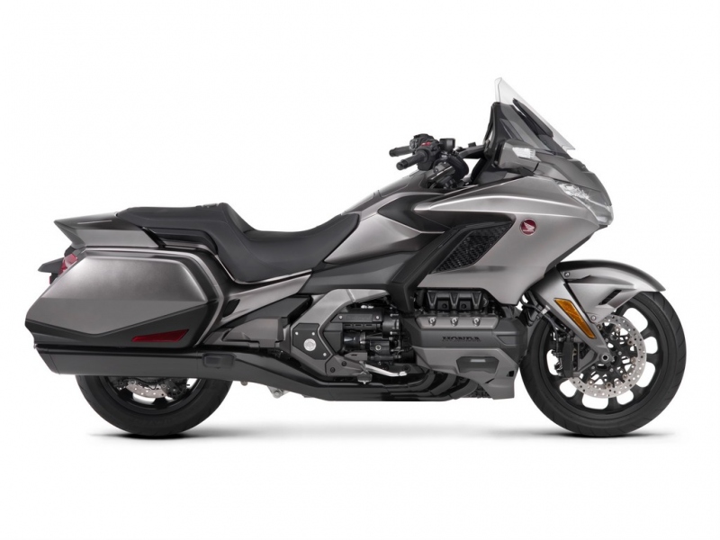 Honda GL1800 Gold Wing 2018: ostřejší a lehčí - 38 - 1 Honda GL 1800 Goldwing 2018 (25)