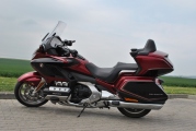 1 Honda Gold Wing DCT 2018 test (2)