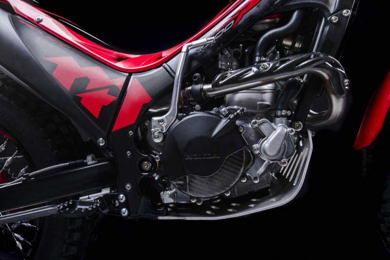 Montesa Honda Cota 300 RR 2018: připravena na závod - 17 - 1 Honda Montesa Cota 300 RR trial (23)