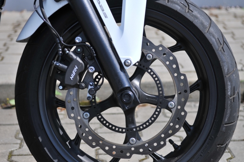Test Honda NC 750 X: stvořena na cesty - 14 - 1 Honda NC 750 X02