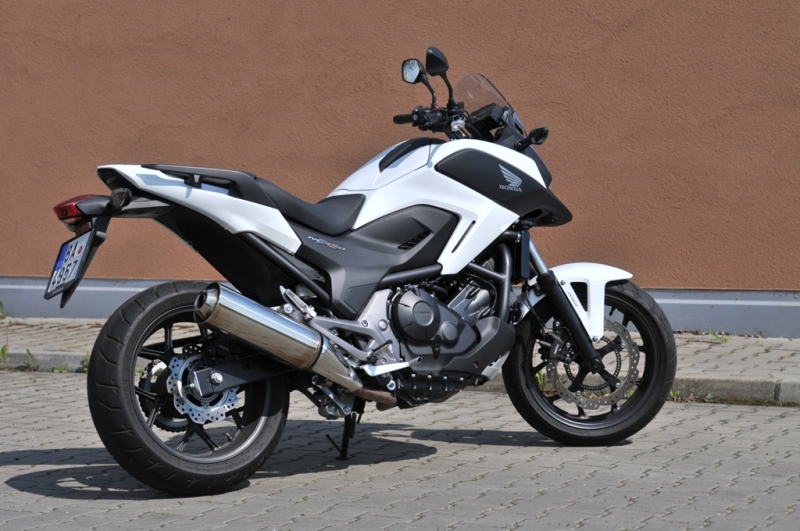 Test Honda NC 750 X: stvořena na cesty - 2 - 1 Honda NC 750 X13