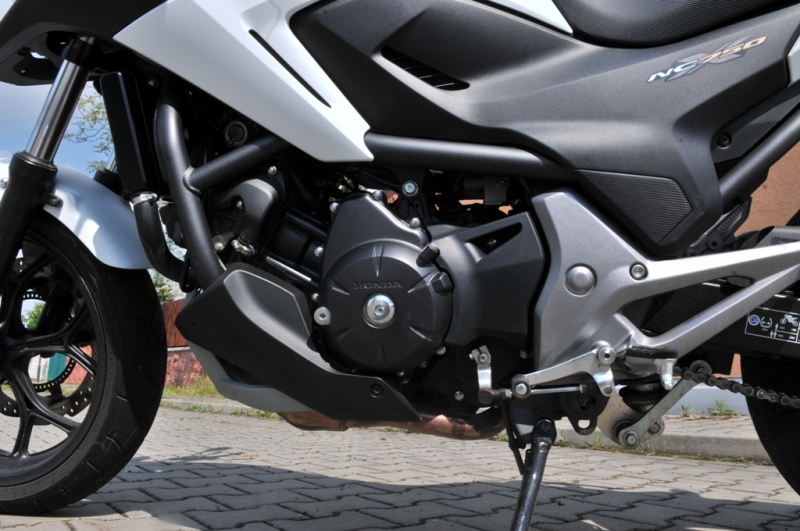 Test Honda NC 750 X: stvořena na cesty - 34 - 2 Honda NC 750 X26