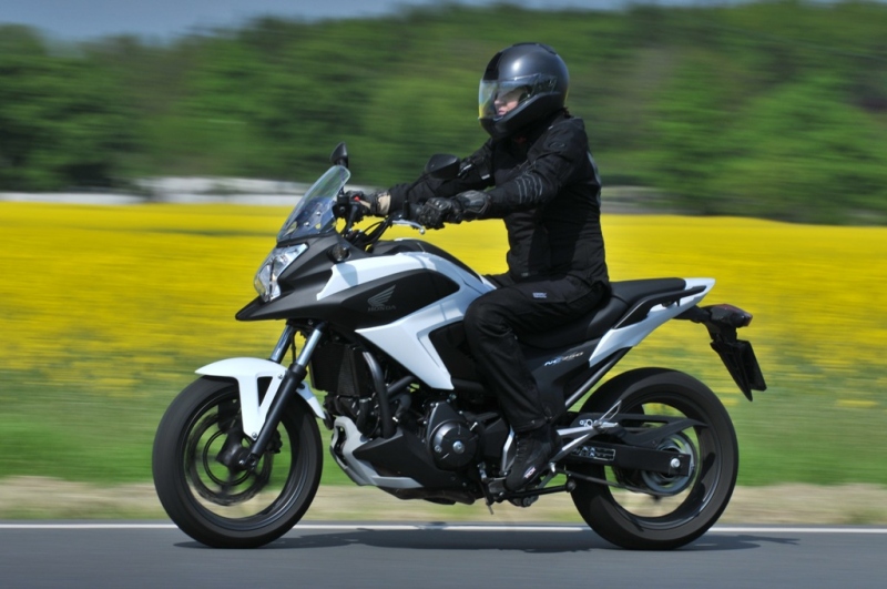 Test Honda NC 750 X: stvořena na cesty - 6 - 3 Honda NC 750 X32