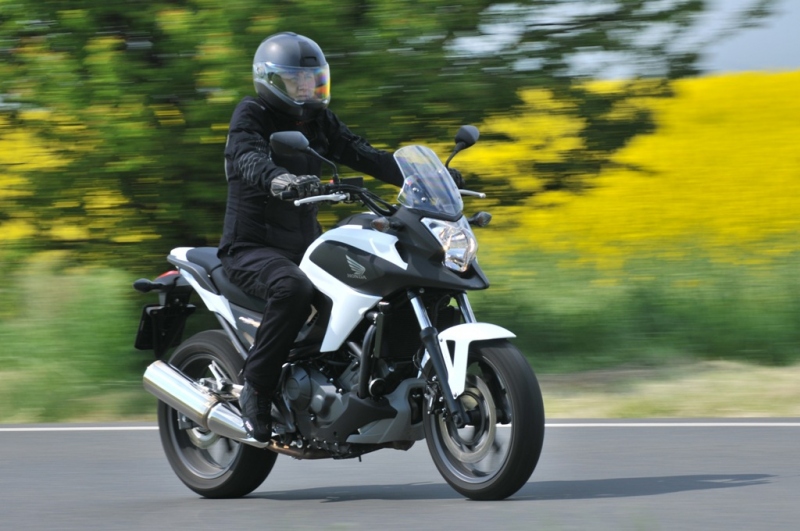 Test Honda NC 750 X: stvořena na cesty - 7 - 3 Honda NC 750 X33