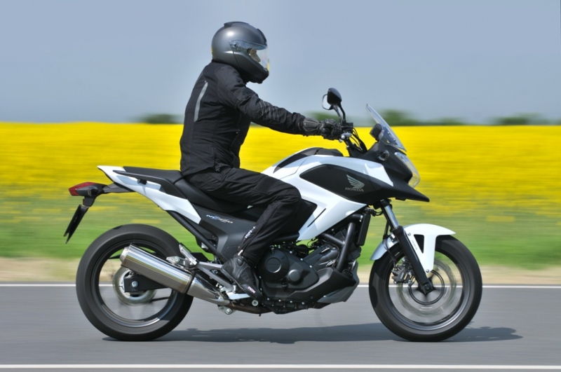 Test Honda NC 750 X: stvořena na cesty - 8 - 3 Honda NC 750 X34