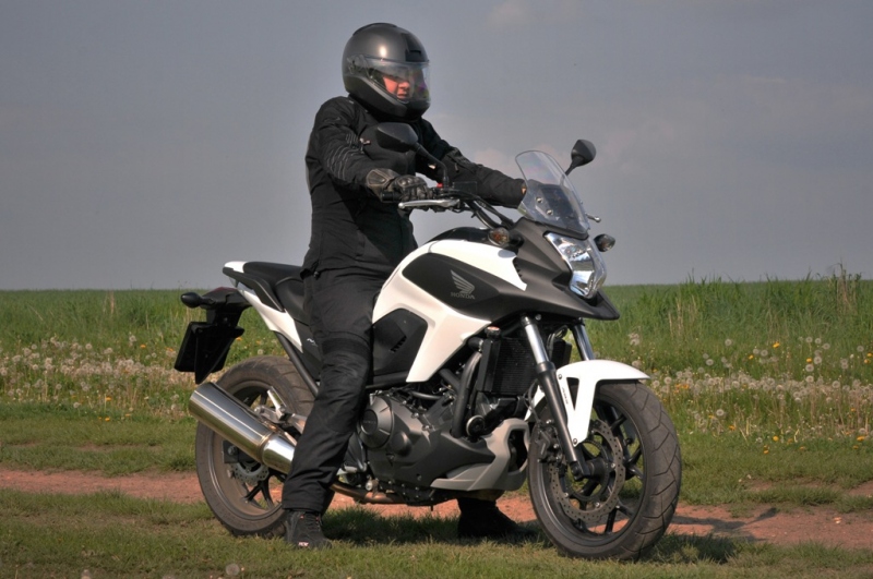 Test Honda NC 750 X: stvořena na cesty - 12 - 3 Honda NC 750 X39