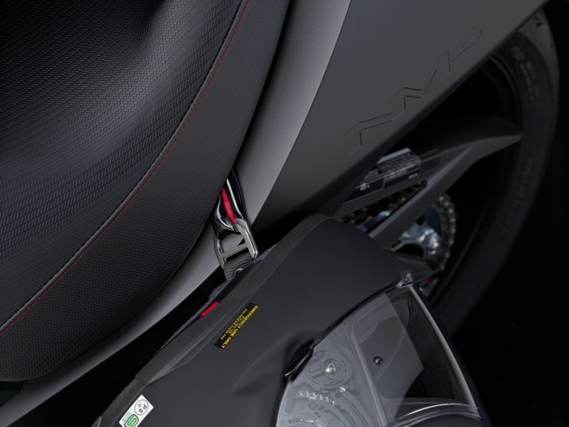 Honda NM4 Vultus: futurista - 13 - Honda NM4 Vultus Honda NM4 Vultus14