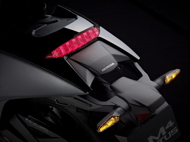 Honda NM4 Vultus: futurista - 14 - Honda NM4 Vultus Honda NM4 Vultus15
