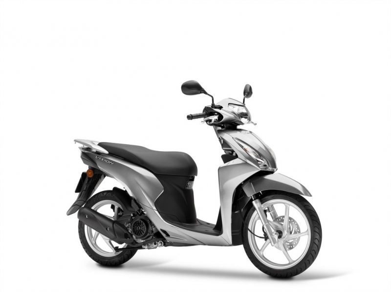 Honda Vision 110: lehký skútr do města - 4 - 1 Honda Vision 110 (4)