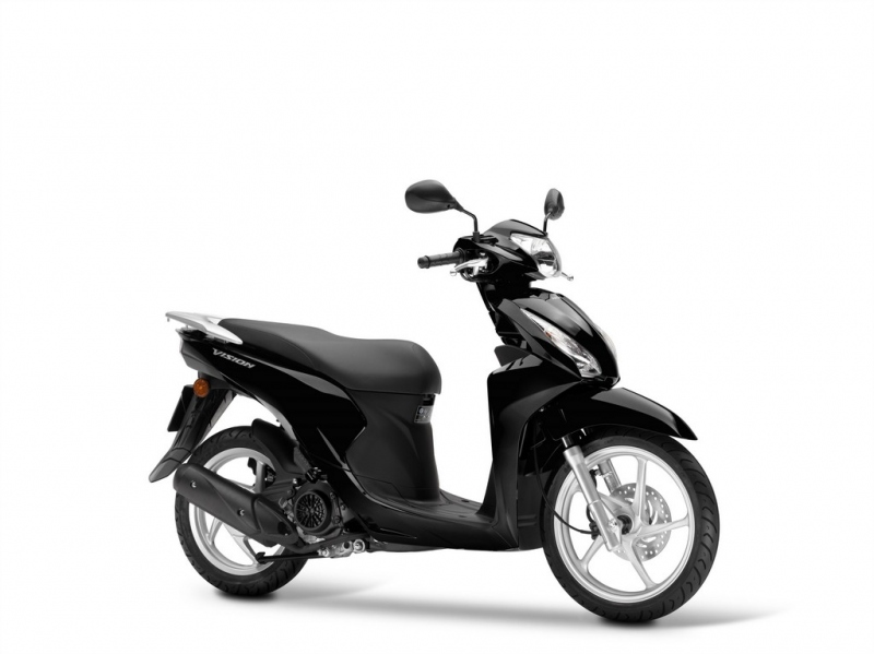 Honda Vision 110: lehký skútr do města - 6 - 1 Honda Vision 110 (2)